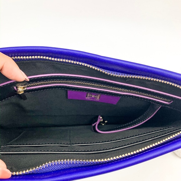 NWT HEIRLOOM Leather Embossed Flat Clutch - Picture 4 of 6